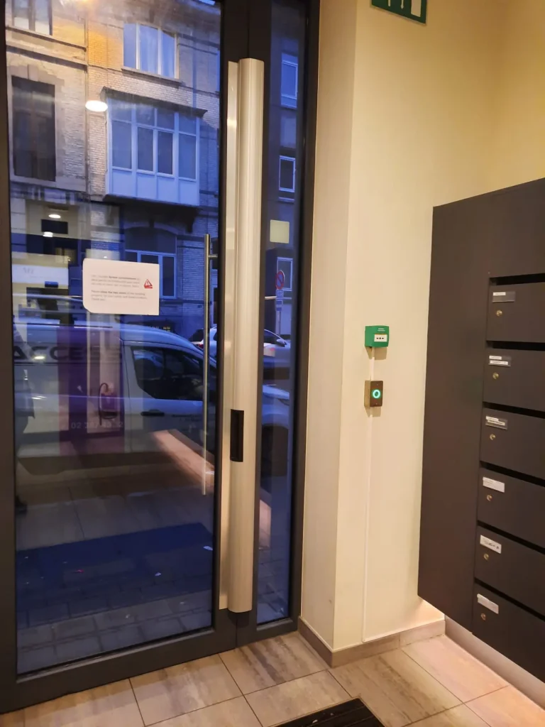 Poignée de sécurité avec badge d’accès Vista Security
